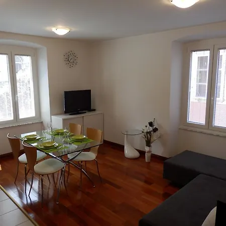 Center Apartamento *