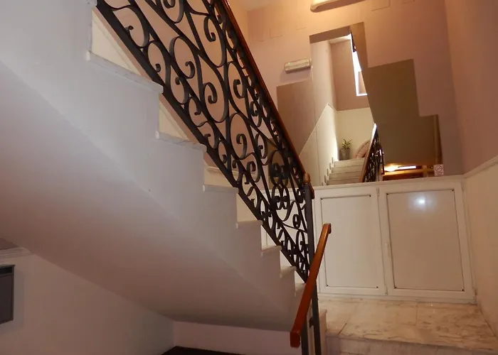 Center 아파트 풀라